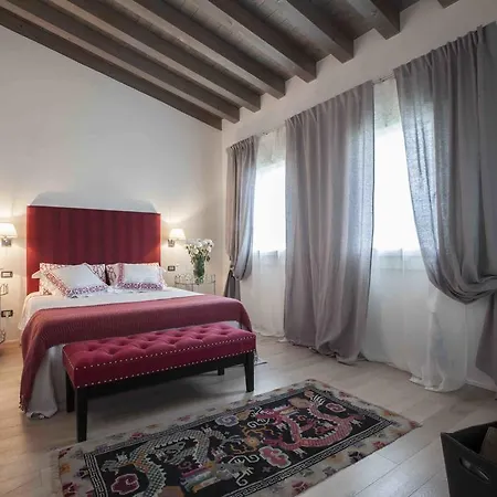 Zuani Casa